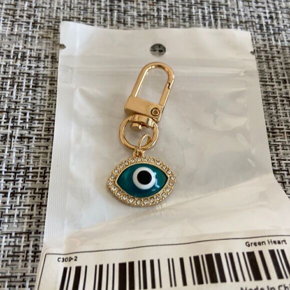 Fashion jewelry Key holder charm 🧿 Evil eye gold color Rhinestone - Picture 1 of 5